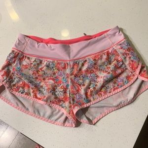 Lululemon 🍋 Speed Shorts Floral 8